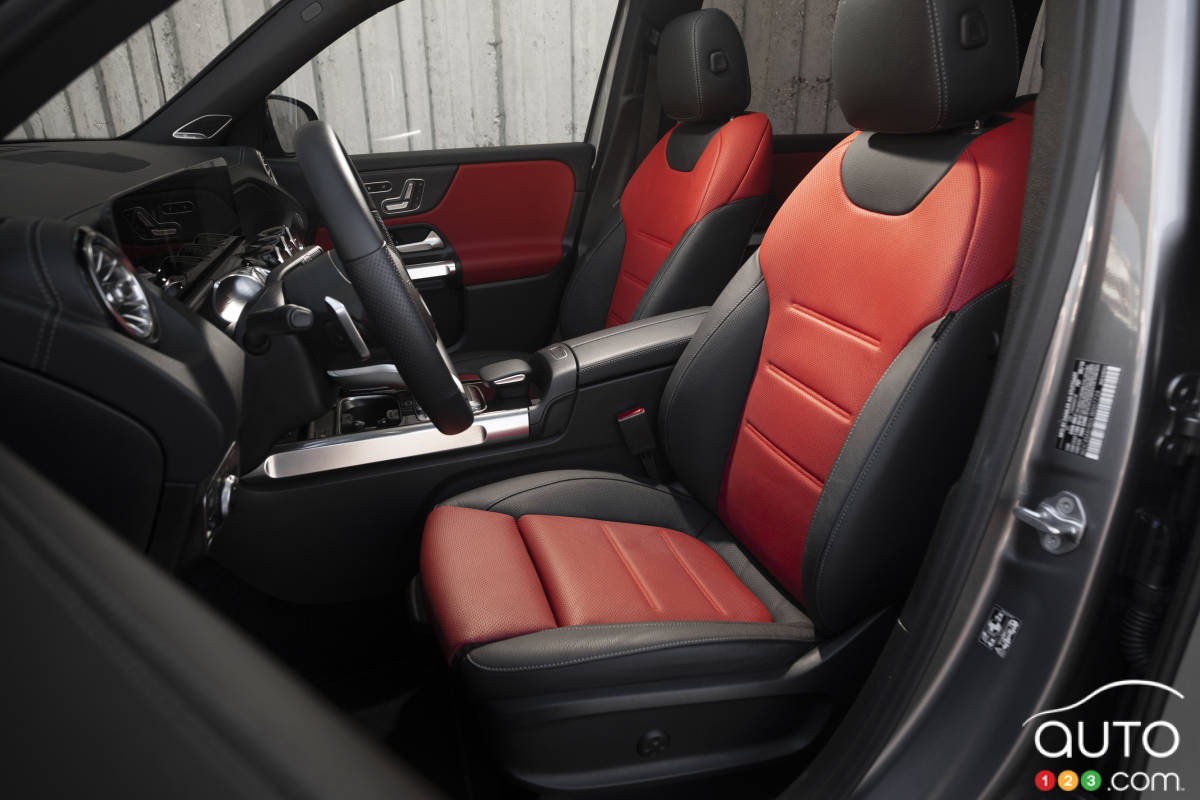 Mercedes-Benz GLB, sièges